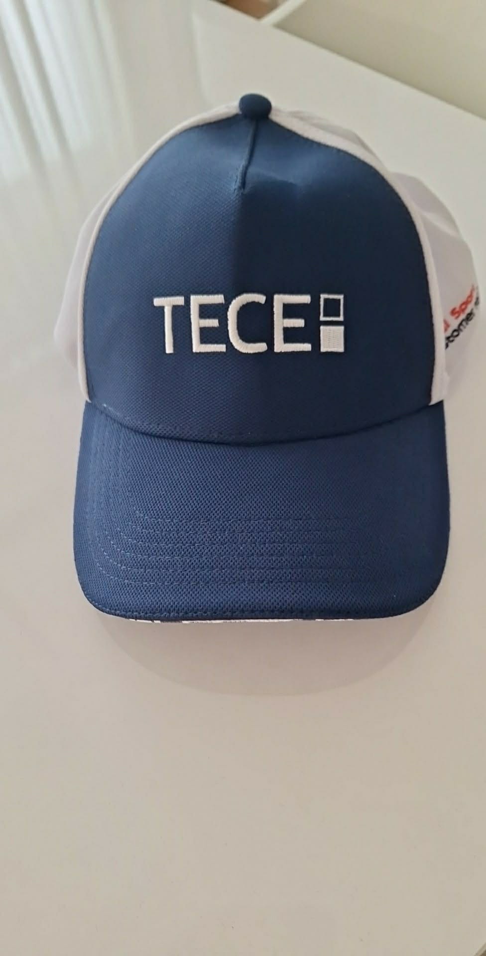 Šilterica s logotipom TECE — brend kojim radimo instalacije vode i grijanja